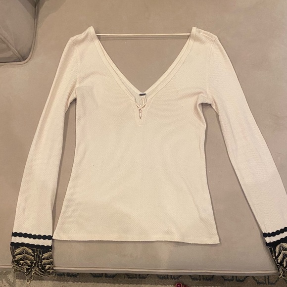 Free People Top - Picture 1 of 4